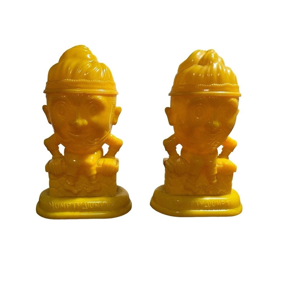 Vintage 60's Humpty Dumpty Salt & Pepper Shakers Egg Holder‎ Hard Plastic Yellow
